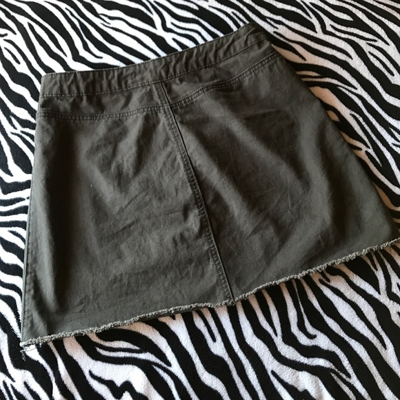 DARK GREY SKIRT - Picture 3 of 3